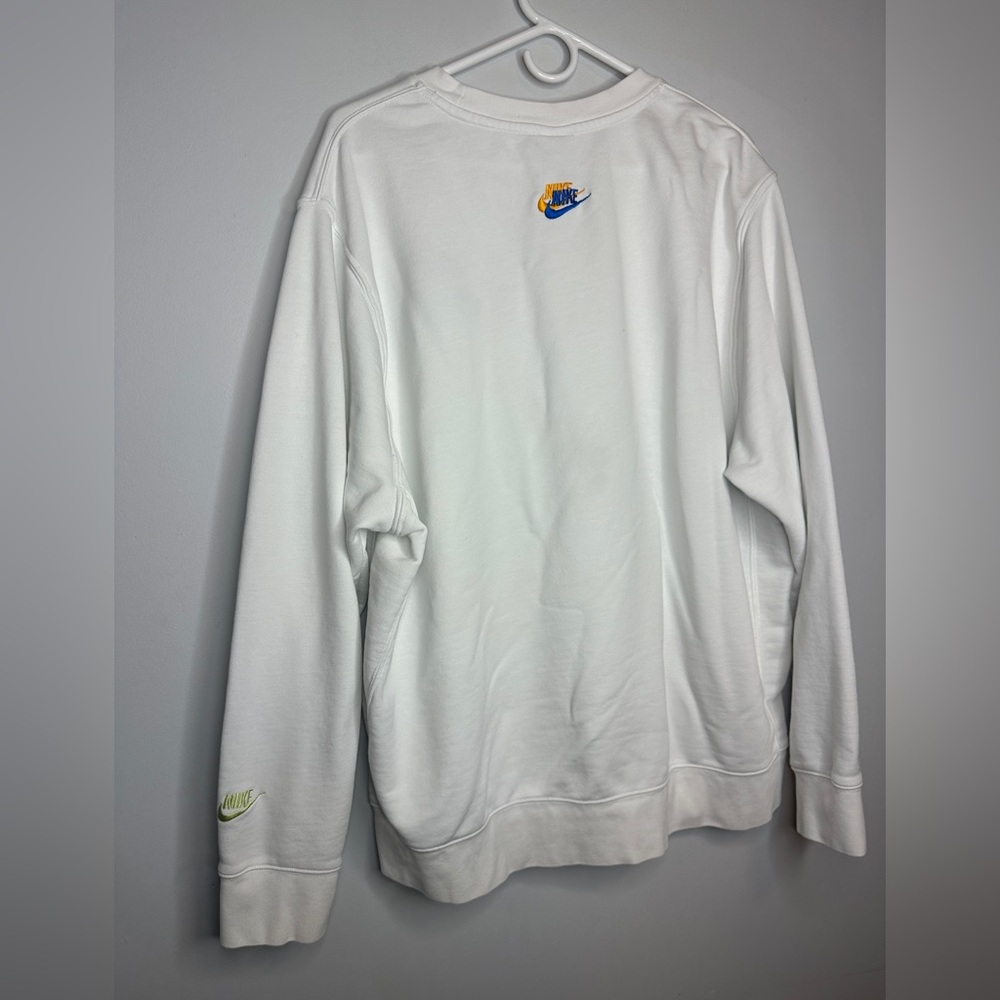 Nike Men's White Crewneck Multicolor Swoosh Embroidered Logos XXL Sweatshirt - Picture 9 of 10